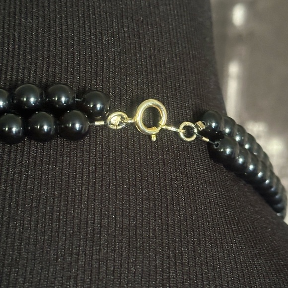 Japan Vintage 2 Strand Black/Gold Beaded Necklace 13.5” - Picture 3 of 4